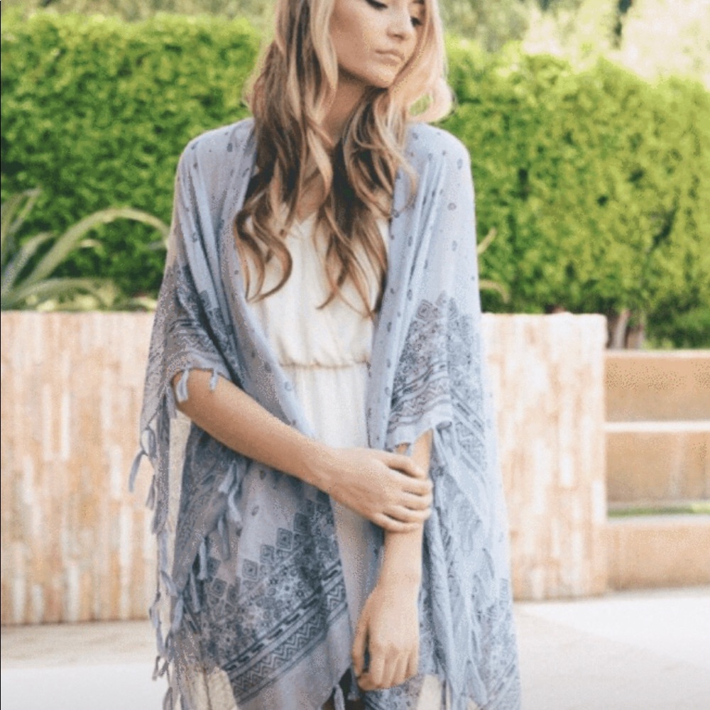 Lavender blue beach kimono